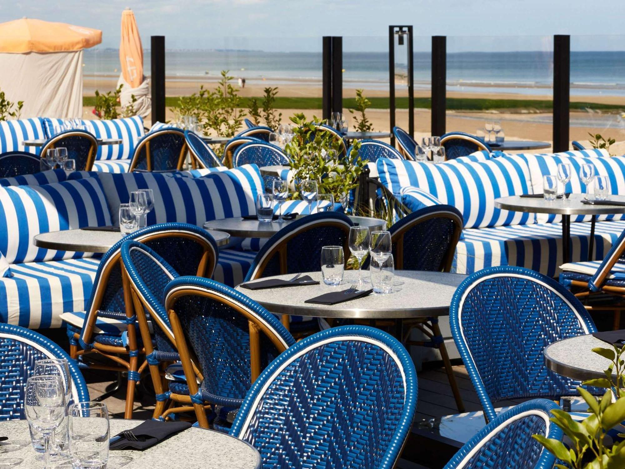 Le Grand Hotel De Cabourg - Mgallery Collection Екстериор снимка
