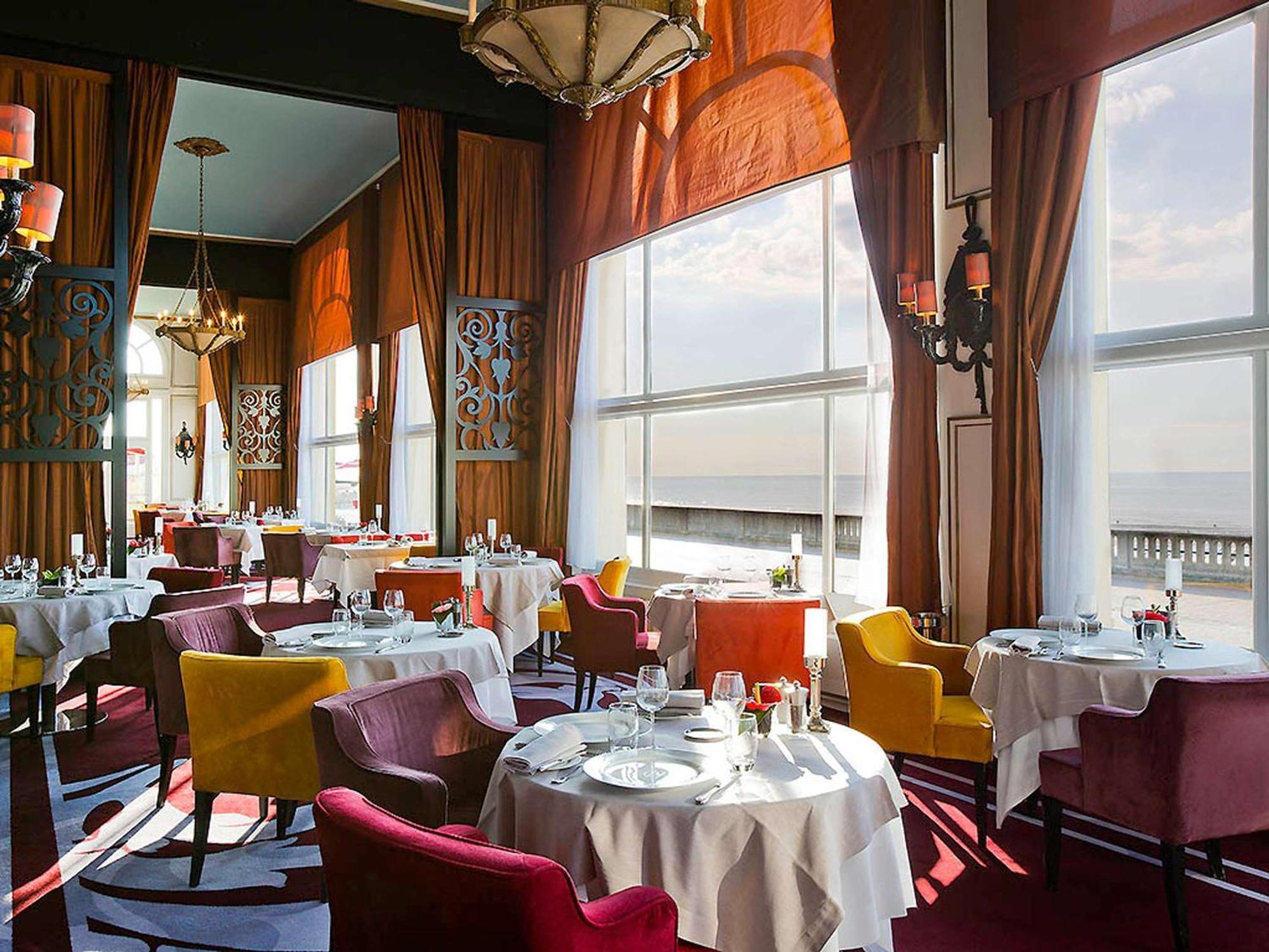 Le Grand Hotel De Cabourg - Mgallery Collection Екстериор снимка