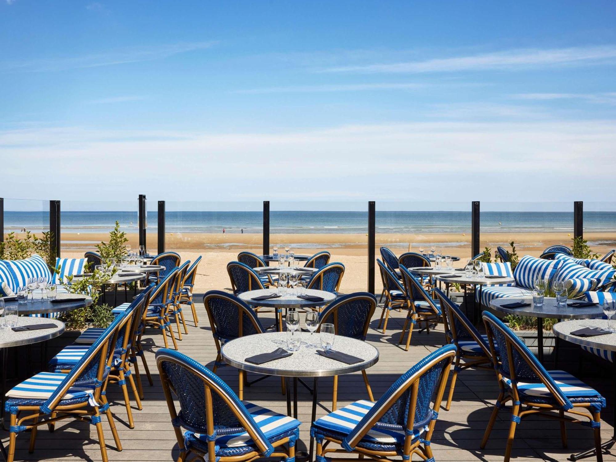 Le Grand Hotel De Cabourg - Mgallery Collection Екстериор снимка